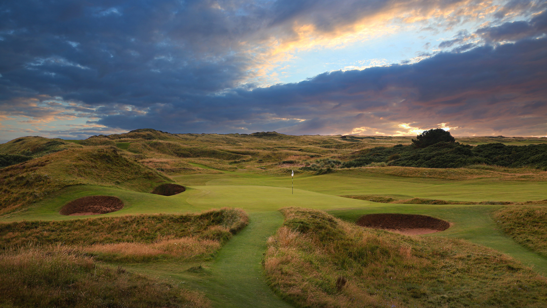 Exploring Scottish Golf: The Majesty of Troon and Beyond